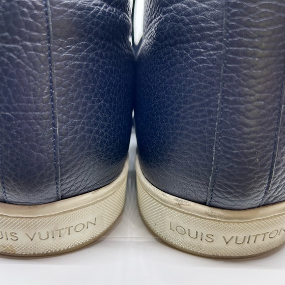 Louis Vuitton sneakers size 12 - Picture 11 of 16